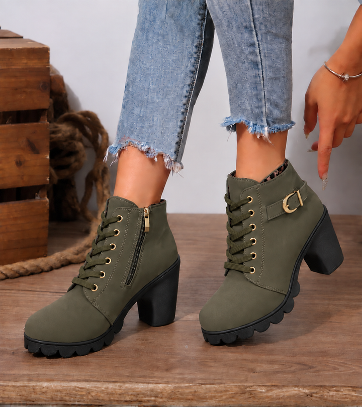 Black Knee High Boots for Everyday Wear (8)