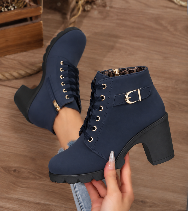 Black Knee High Boots for Everyday Wear in Blue
