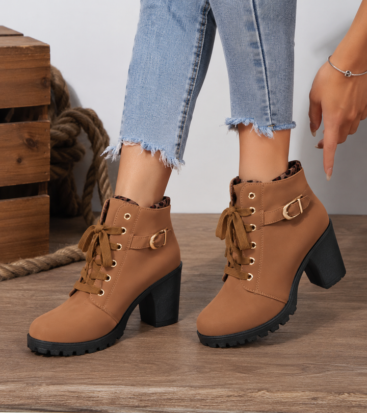Black Knee High Boots for Everyday Wear in Brown