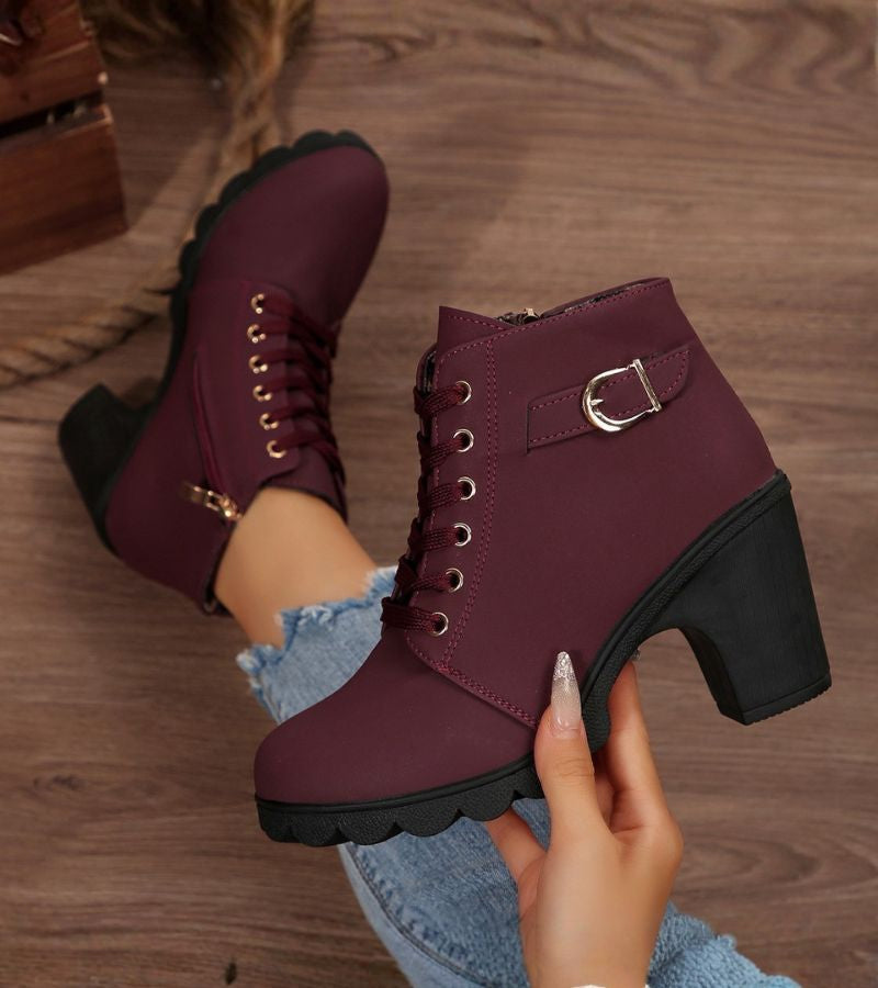 Black Knee High Boots for Everyday Wear in Burgund