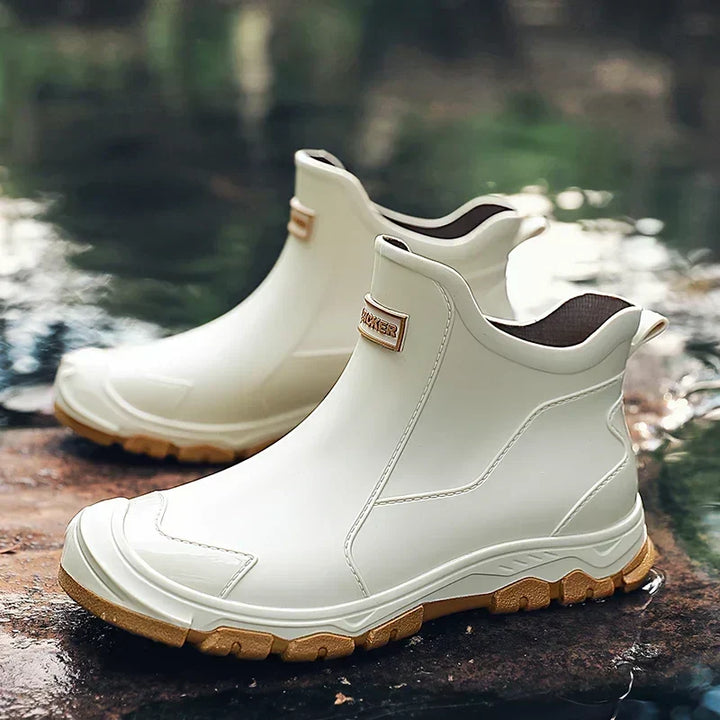 Black Women's Cowboy Boots for Everyday Wear in Beige
