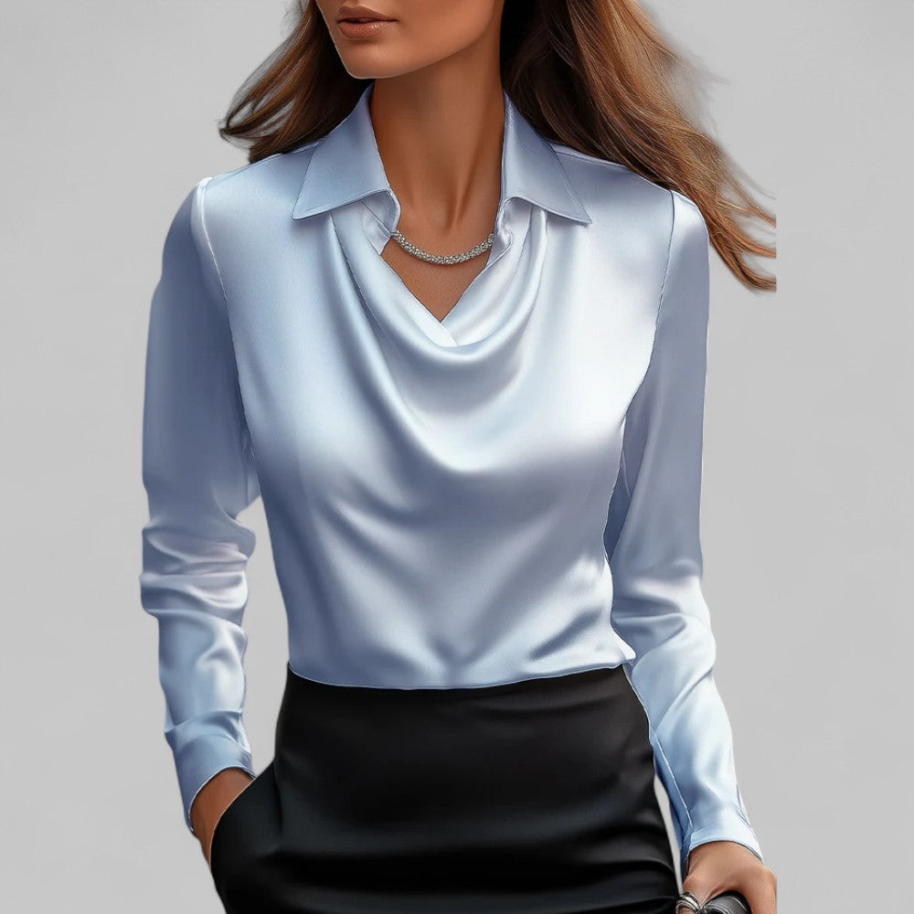 Damska elegancka bluzka satynowa ze zwiewnym krojem w kolorze Niebieski