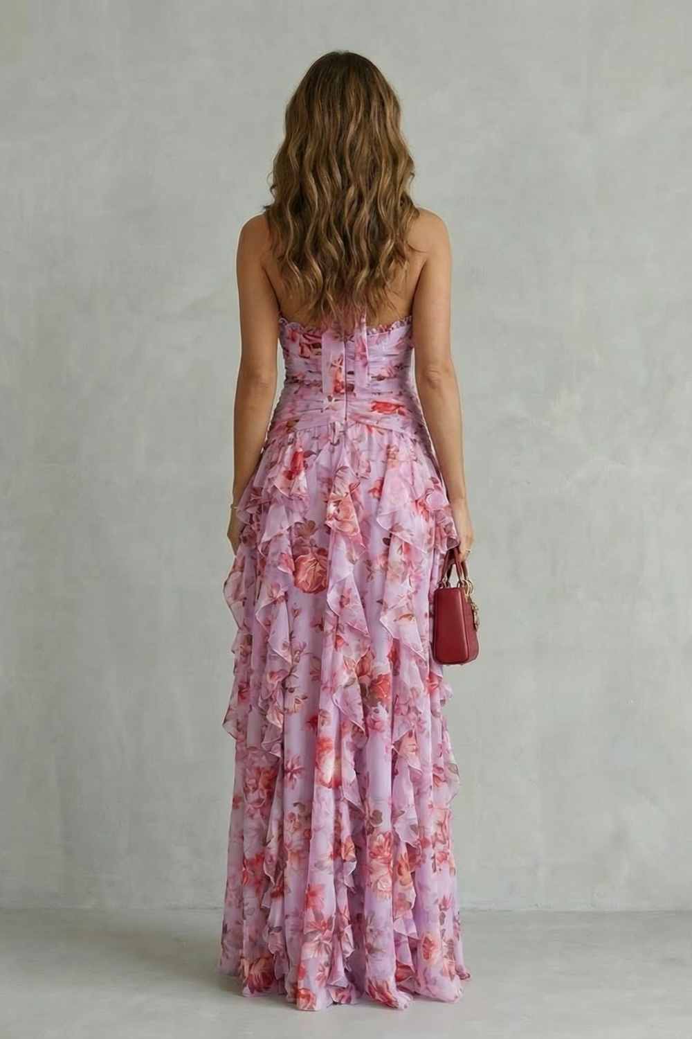 Damska sukienka halter maxi z falbankami (4)