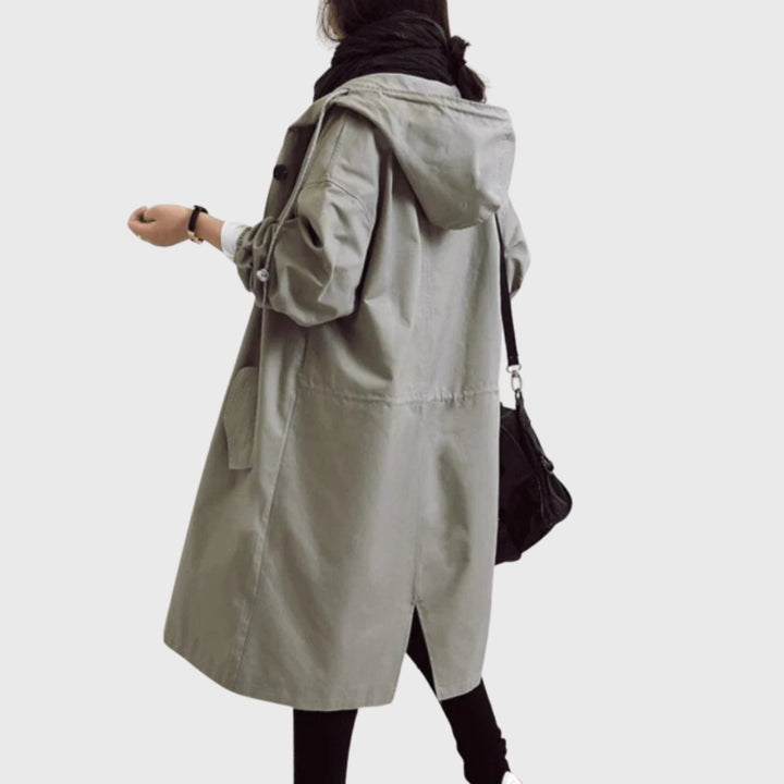 Damski elegancki trenchcoat midi z kapturem (7)