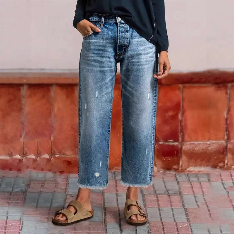 Damskie krótkie jeansy w stylu retro w kolorze Klassisches Blau