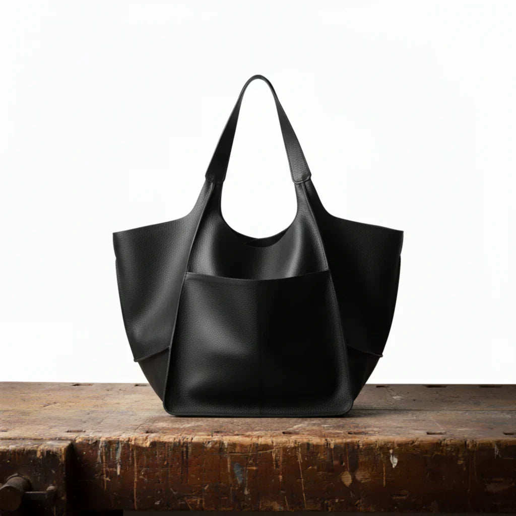 Elegant Everyday Tote Bag in Vintage Leather in Black