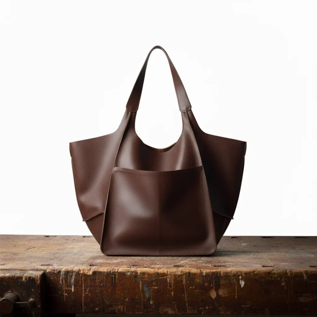 Elegant Everyday Tote Bag in Vintage Leather in Dark Brown