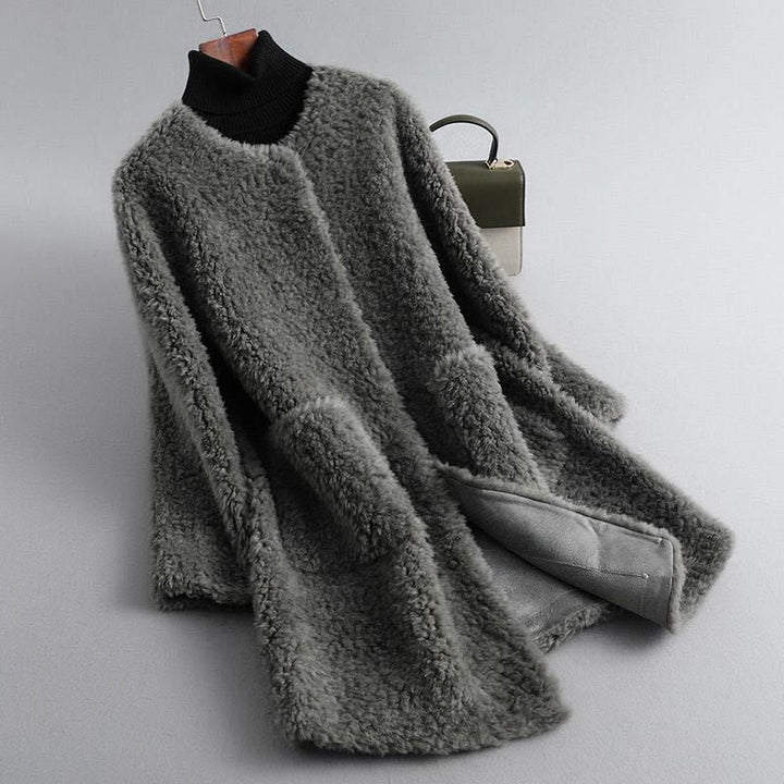 Elegant Women's Winter Coat in Shearling in Graphite Gray