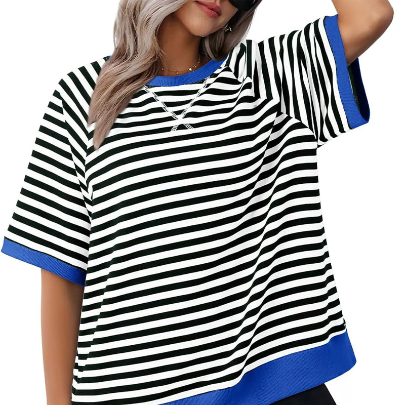Lässiges Gestreiftes T-shirt Womens t-shirt w kolorze Schwarz + Blau