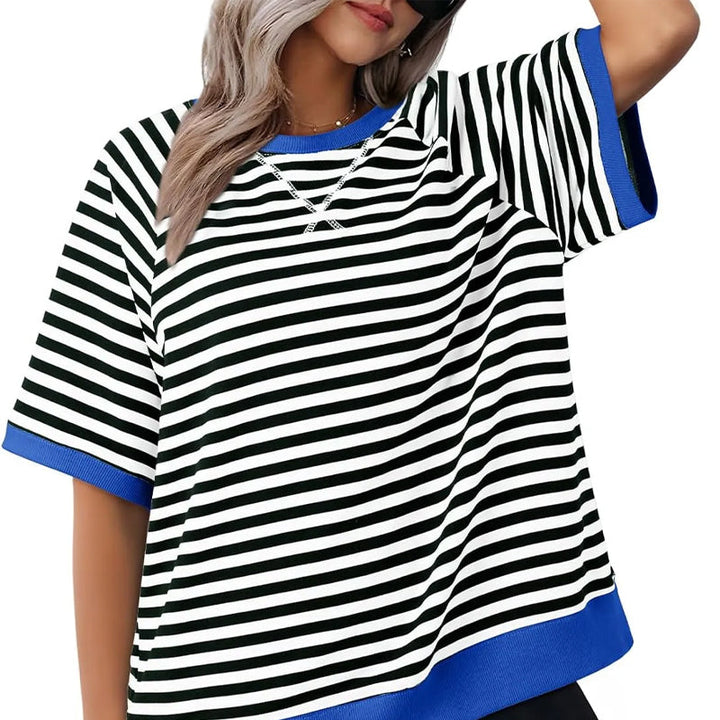 Lässiges Gestreiftes T-shirt Womens t-shirt w kolorze Schwarz + Blau