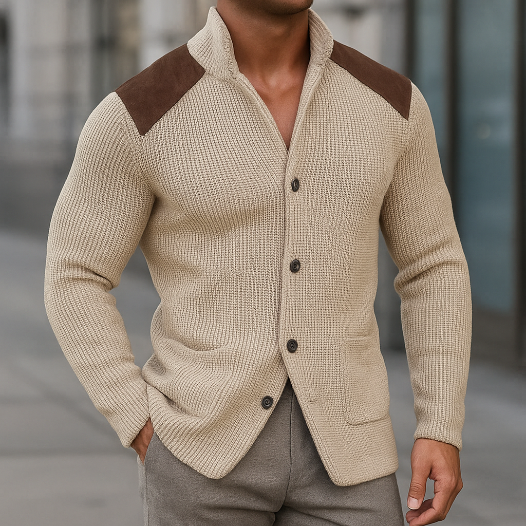 Men's Christmas Jumper with Refined Shoulders in Cream