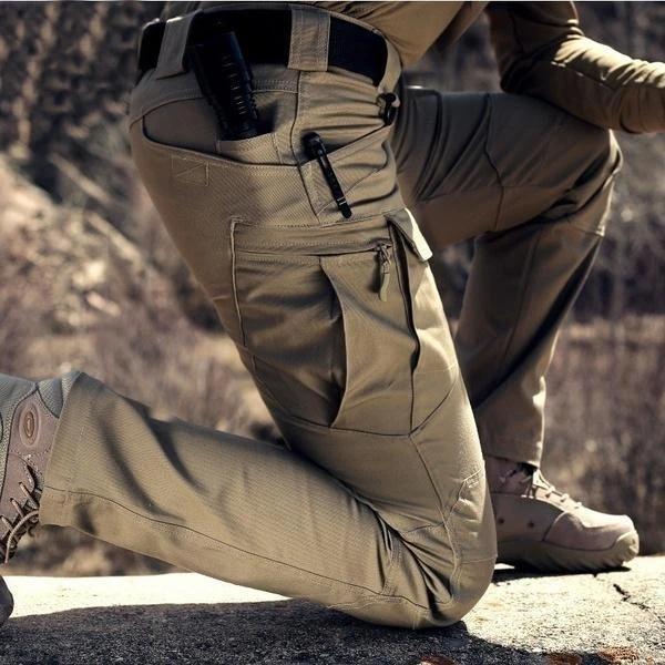 Men's Tactical Cargo Trousers for Outdoor Adventures (2)