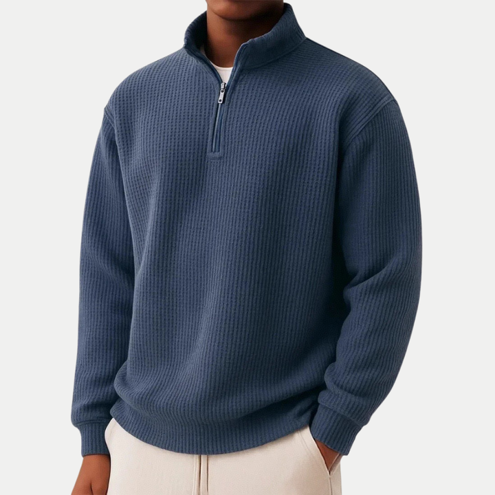 Streamlined Mens Jumper for Casual Comfort in Navy