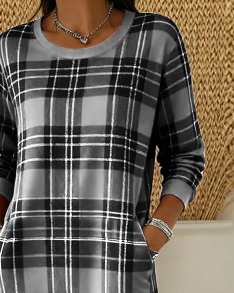 Women's Autumn Knitted Dress in Plaid (4)