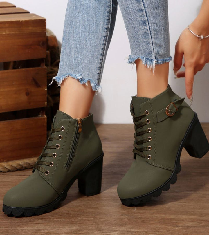 Women's Black Boots with Structured Lace-Up (8)