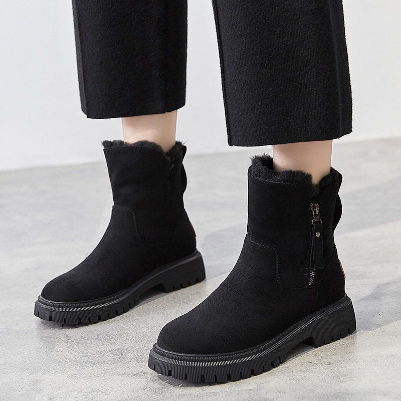 Women's Black Chelsea Boots for Everyday Wear in Black