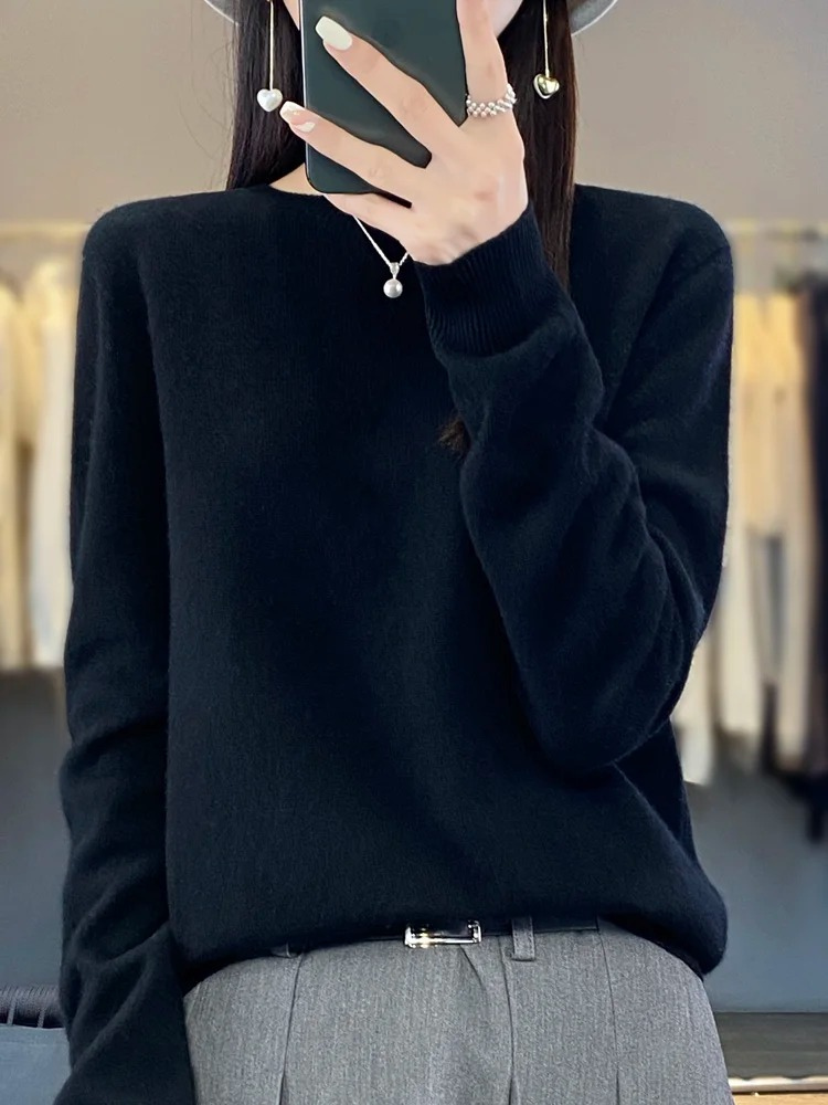 Women's Black Elegant Knit Jumper in Black