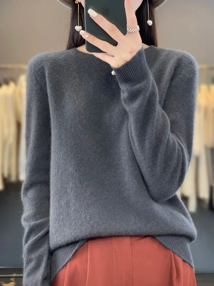 Women's Black Elegant Knit Jumper in Grey