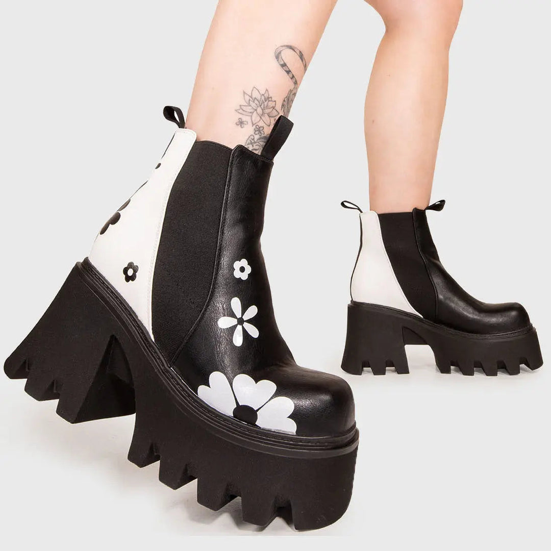 Women's Bold Contrasting Chunky Platform Ankle Boots (3)