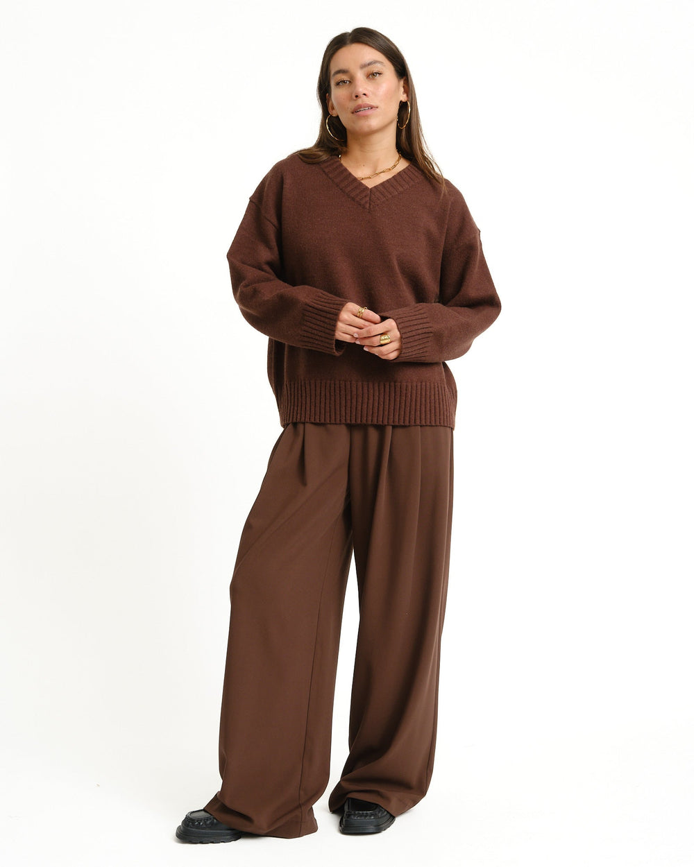 Women's Brown Jumper Dress with V-Neck for Autumn in Brown 2
