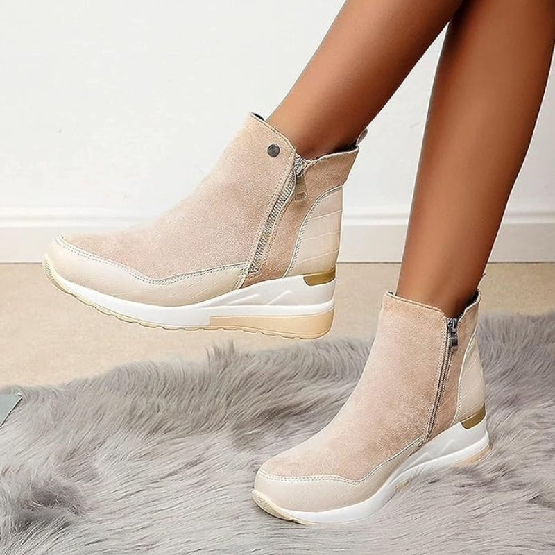 Women's Chelsea Boots for Everyday Comfort in Beige
