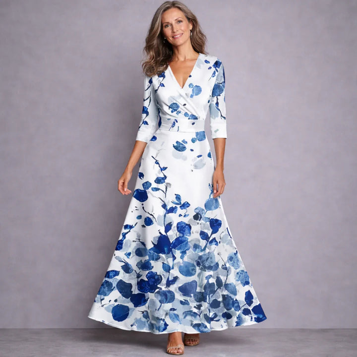 Women's Dress Maxi in Refined Floral in White/Blue