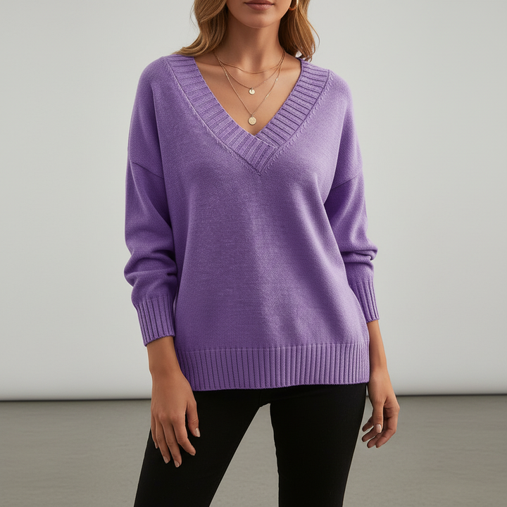 Women's Elegant Cashmere Sweater with V-Neckline in Purple
