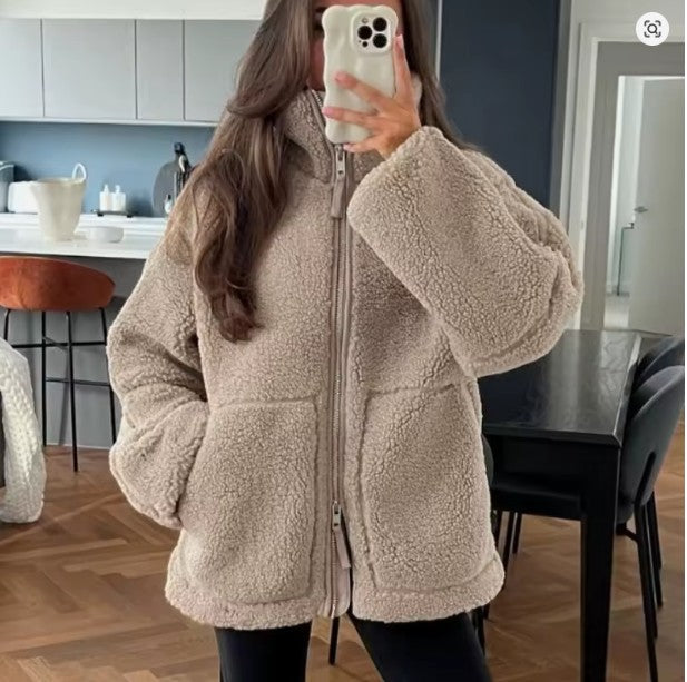 Women's Oversized Wool Coat for Autumn (3)