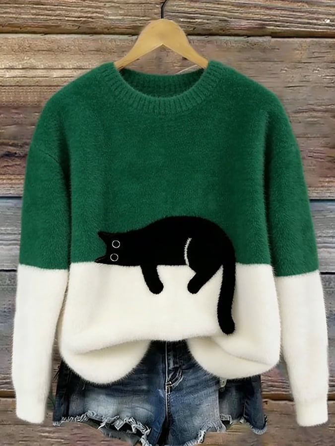 Women's Relaxed Cat Print Pullover Sweater in Green