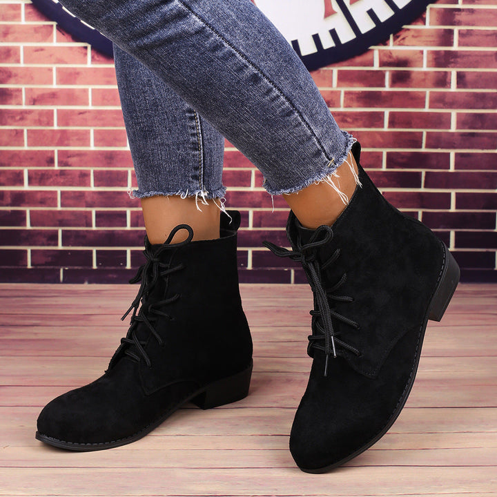 Women's Structured Black Ankle Boots & Block Heel (3)