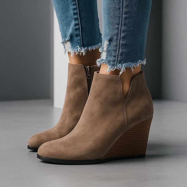 Women's Suede Wedge Ankle Boots (8)