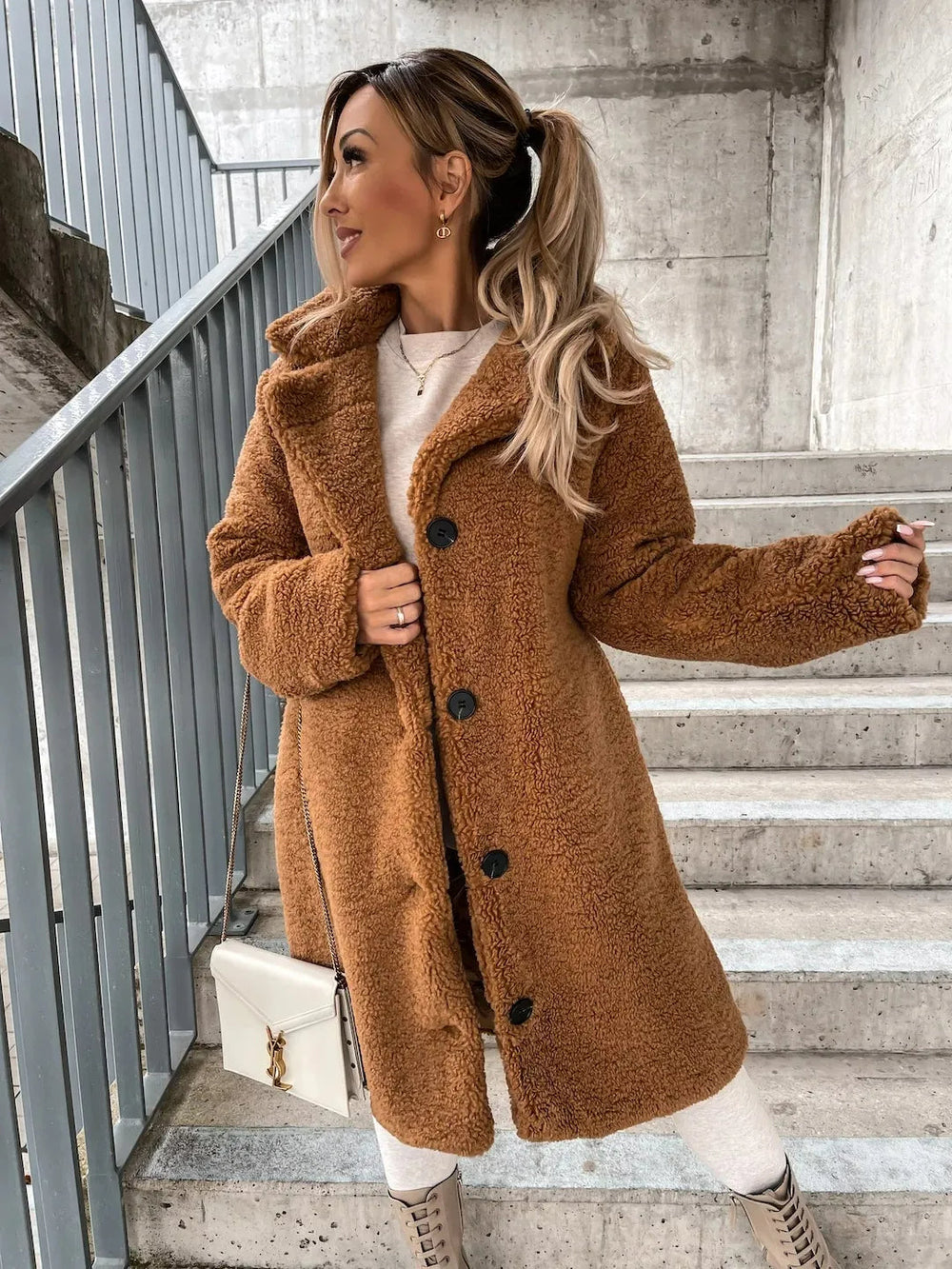 Women's Velvet Trench Coat for Autumn (2)