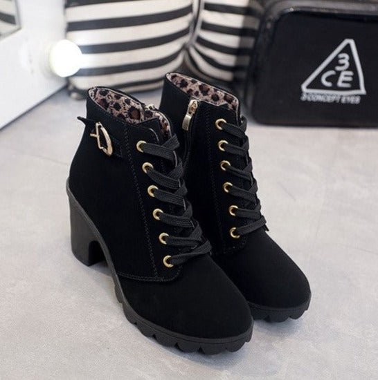 Women's Vintage Lace-up Platform Winter Boots (2)