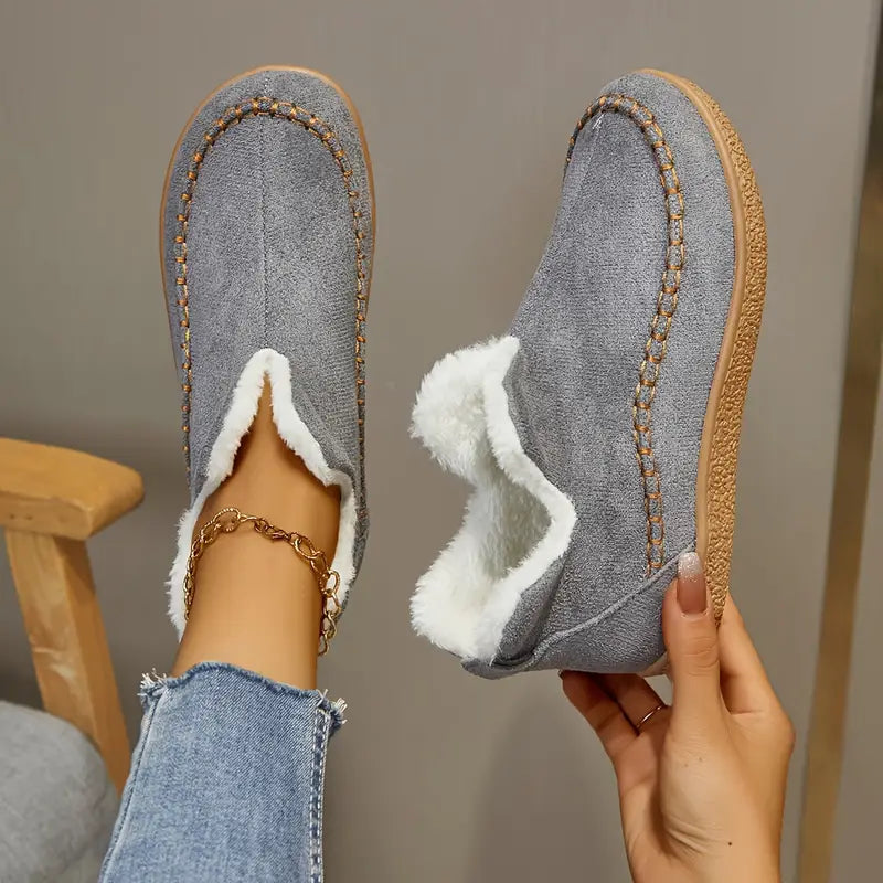 Women's Warm Faux Fur-Lined Slip-On Ankle Boots for Winter in Grey
