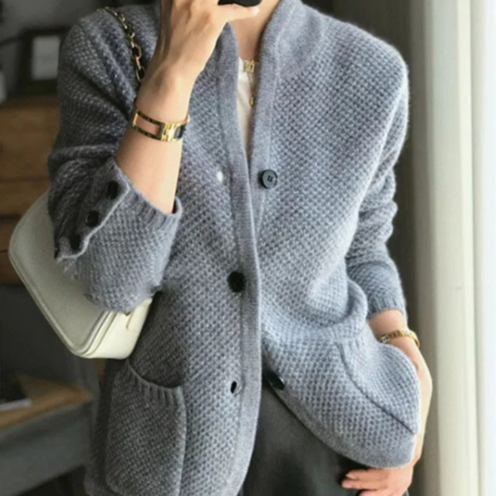 Women's Warm Knit Cardigan for Layered Elegance in Blue