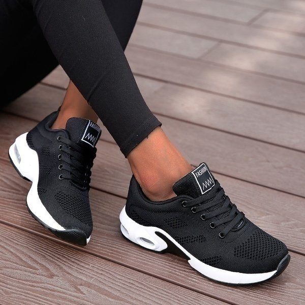 Wygodne ortopedyczne buty damskie w kolorze Czarny